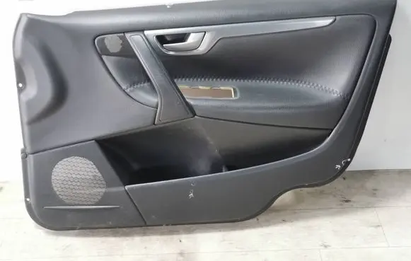 Volvo XC70 Front door card panel trim 39990659 09193265