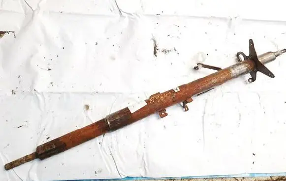 Steering wheel axle