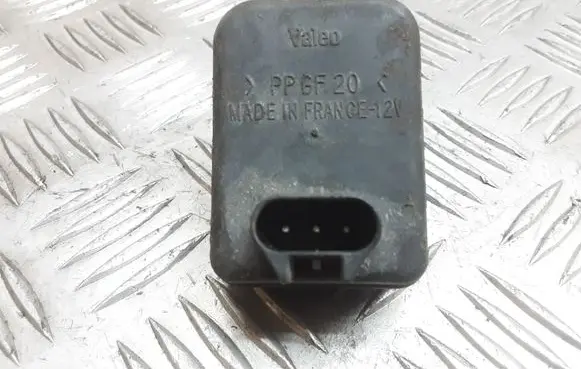 Opel Zafira A Headlight level adjustment motor 