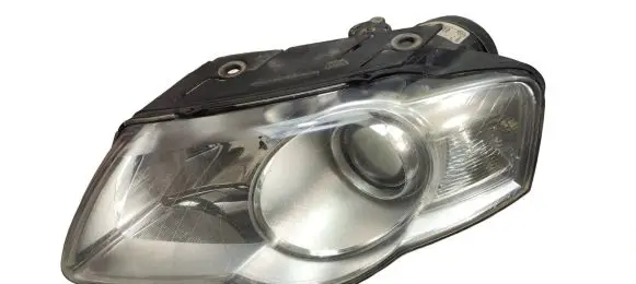 Volkswagen PASSAT B6 Headlight/headlamp 3C0941005S 89316391