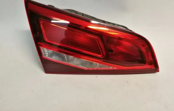 Audi A3 S3 8V Tailgate rear/tail lights 8V4945075