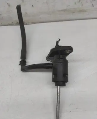 Audi A4 S4 B7 8E 8H Clutch master cylinder 8E1721401AJ