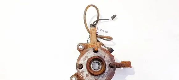Toyota Yaris Verso Front wheel hub