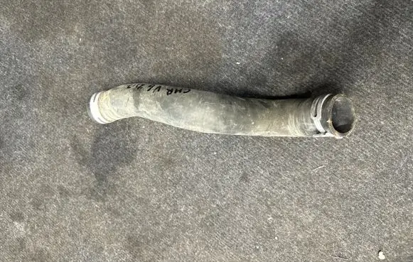 Chevrolet Camaro Engine coolant pipe/hose 23104581 GJ6D6