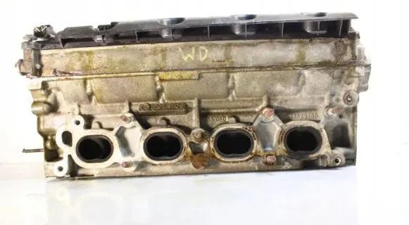 Peugeot 407 Engine head 