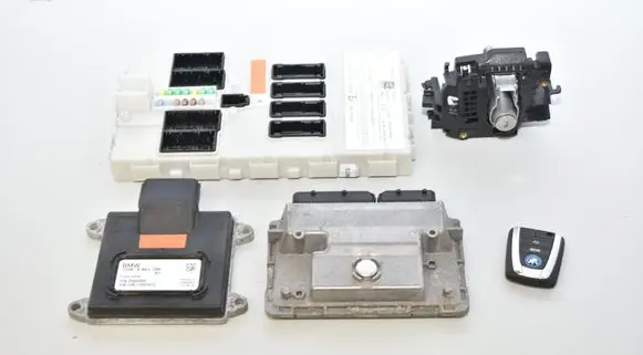 Engine ECU kit and lock set