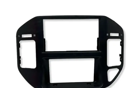 Mitsubishi Pajero Radio/GPS head unit trim MR456373