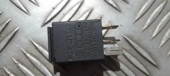 Seat Altea Other relay 8z0951253