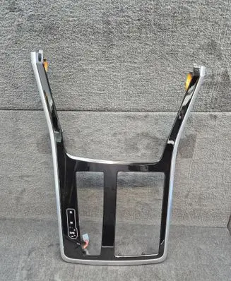 Audi Q8 Panel trim 4M8863324D 4M8971411A 4M8947355T