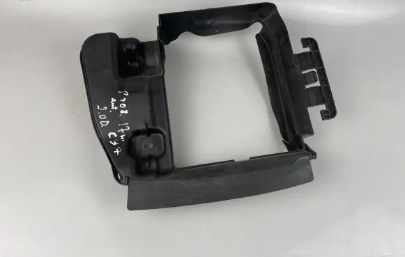 Peugeot 308 Intercooler air channel guide 9677363980