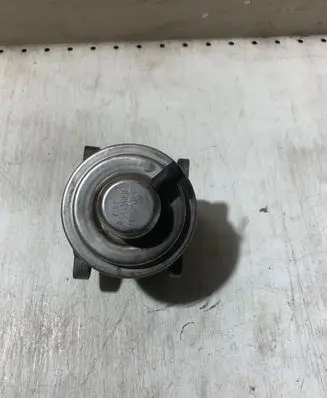 Volkswagen Polo IV 9N3 EGR valve 045129637A