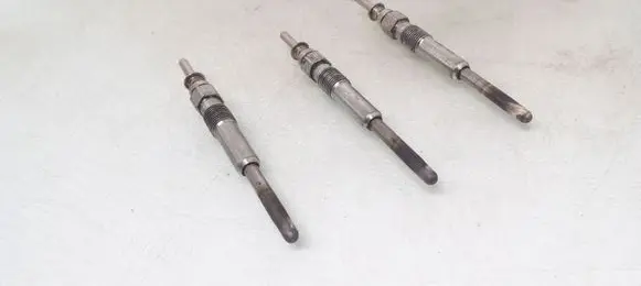 BMW 5 E39 Glow plug Y507J