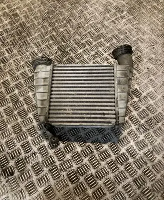 Volkswagen Phaeton Intercooler radiator 3D0145803