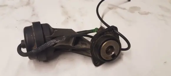 Audi A6 S6 C5 4B Valve vacuum 2900301279
