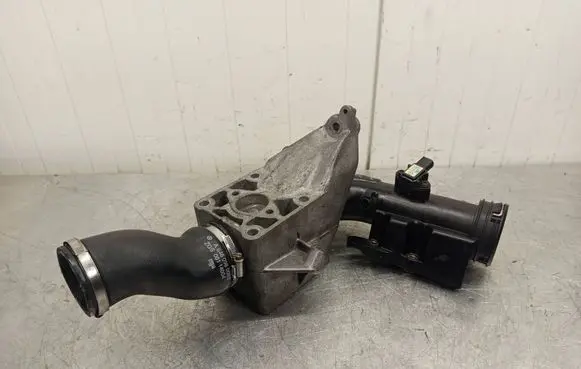 Mercedes-Benz Vito Viano W639 Intercooler hose/pipe A6460901837