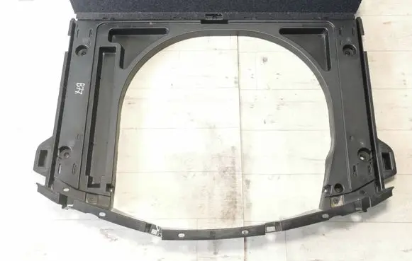 Volvo V40 Spare wheel section trim 31389394