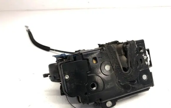Skoda Fabia Mk1 (6Y) Front door lock 3B1837015AN