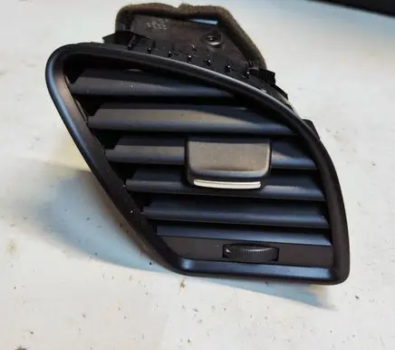 Audi A4 S4 B8 8K Dashboard side air vent grill/cover trim 8K1820902C