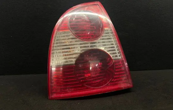 Volkswagen PASSAT B5.5 Rear/tail lights 28409014