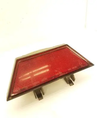 Third/center stoplight