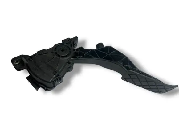 Volkswagen Golf SportWagen Accelerator throttle pedal 740918