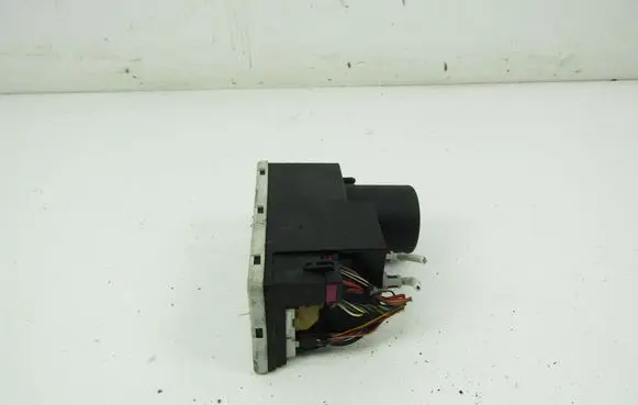 Audi A3 S3 8L Central locking vacuum pump 8L0362257G