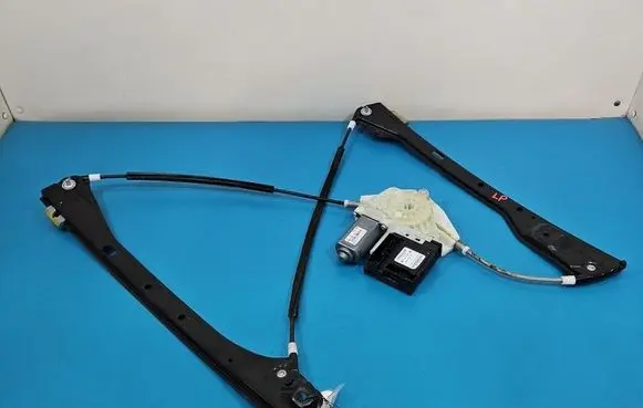 Volkswagen Golf Plus Front door window regulator with motor 5K0959793 IMPRK1590033