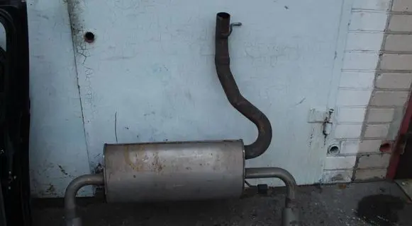 Volvo S60 Muffler/silencer 82279170 L236