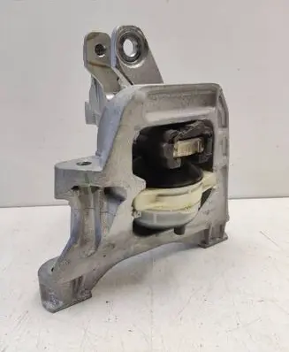 Citroen DS7 Crossback Engine mount bracket 4A110010 A1S19