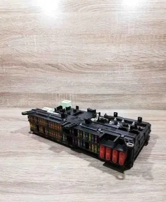 BMW X5 E53 Fuse module V6947692K