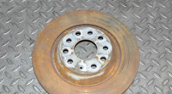 Volkswagen Golf VII Rear brake disc