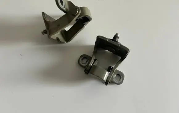 Seat Leon (5F) Tailgate/trunk/boot hinge 5F0827301