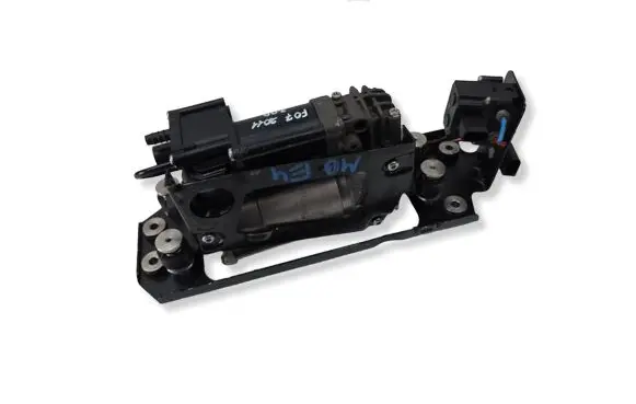 BMW 5 GT F07 Air suspension compressor/pump 7514237