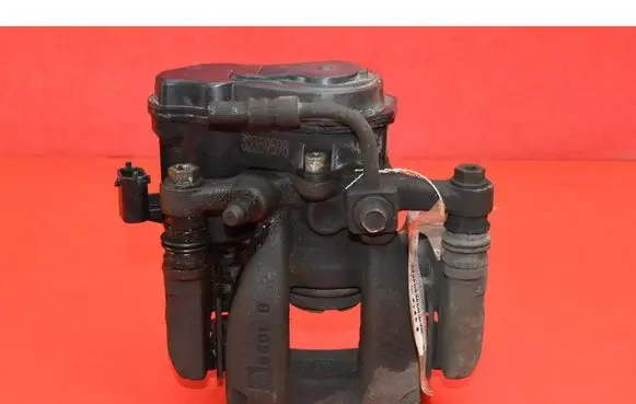 Opel Insignia A Rear brake caliper