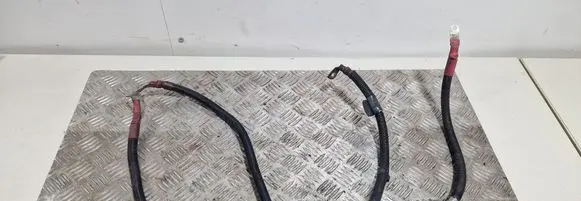 BMW 7 F01 F02 F03 F04 Positive cable (battery) 