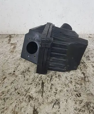 Nissan Almera Tino Air filter box