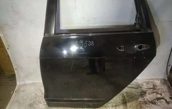 Honda FR-V Rear door juodos