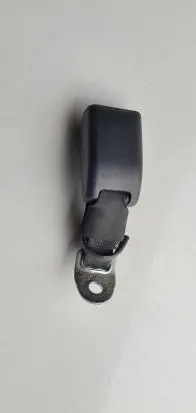 Peugeot 108 Rear seatbelt buckle