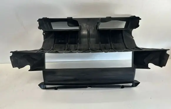 Volkswagen Touareg II Intercooler air guide/duct channel 7P6121293E 7P6121396 7P6121395