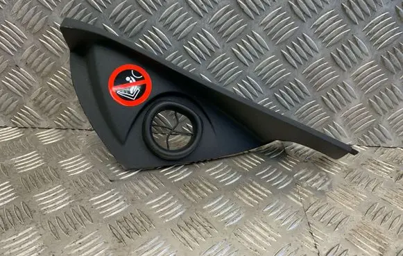 Volvo V50 Glove box 3865