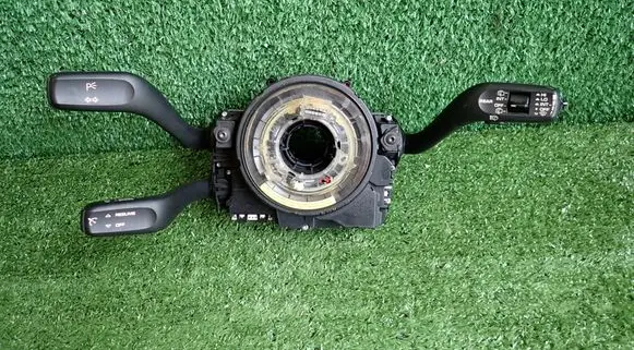 Porsche Macan (95B) Wiper turn signal indicator stalk/switch 95B953568