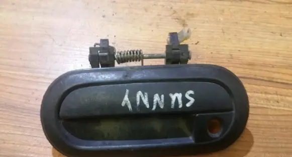 Nissan Sunny Front door exterior handle