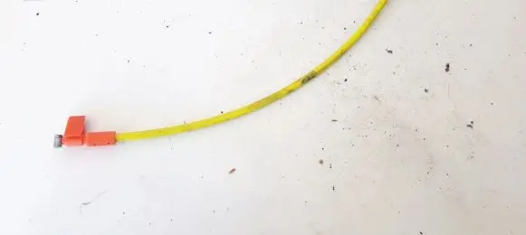 Handbrake/parking brake wiring cable