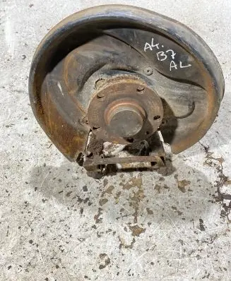 Audi A4 S4 B7 8E 8H Rear wheel hub spindle/knuckle 