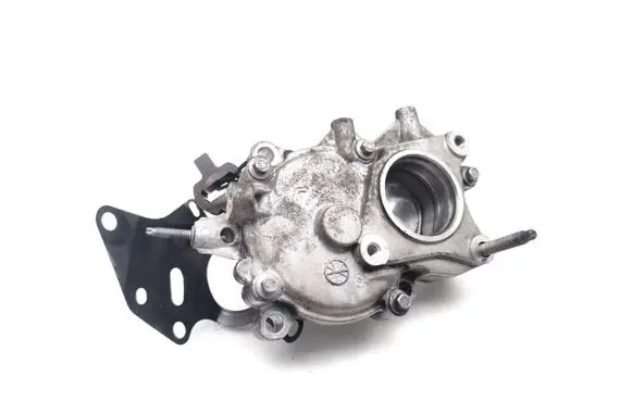Ford Mondeo MK V Vacuum pump 9674992180