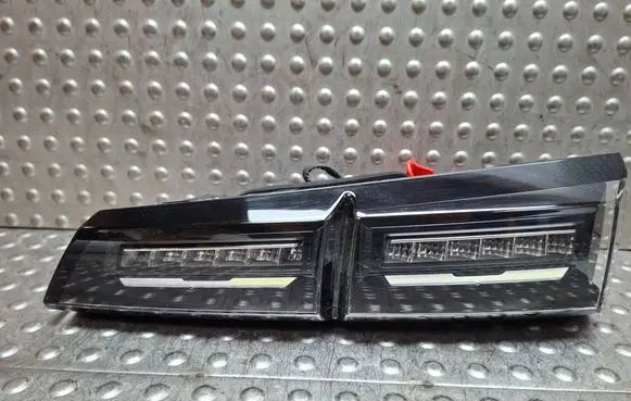 Peugeot 308 Rear/tail lights S26312015 9835300580