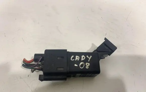 Volkswagen Caddy Glow plug pre-heat relay 038907281D 51299023A PA66GF30