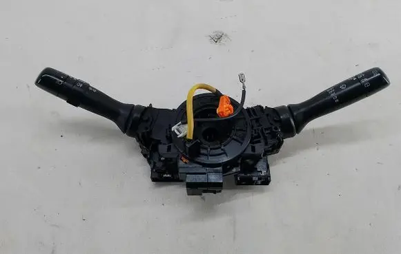 Peugeot 107 Wiper turn signal indicator stalk/switch 17F001