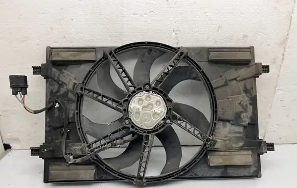 Skoda Octavia Mk3 (5E) Electric radiator cooling fan 5Q0121203AB 00000253 09115000