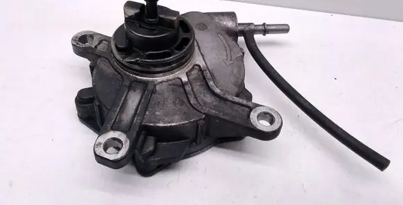 Toyota Avensis T250 Vacuum pump 02050563
